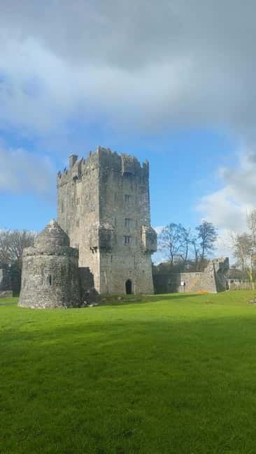 From Galway: Connemara, Kylemore Abbey & Castles 1 Day Tour - The Sum Up