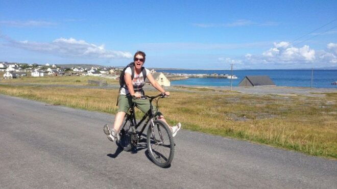 From Galway: Day Trip to Inisheer With Bike or Tractor Tour - Tour Details