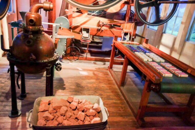 From Geneva: Gruyères Cheese & Chocolate Full-Day Trip - Group Size and Tour Guide