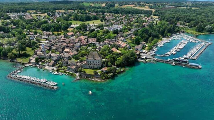 From Geneva: Half-Day Guided Excursion to Yvoire PRIVATE - Itinerary and Activities