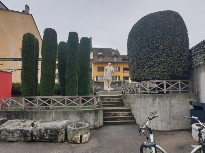 From Geneva Nyon Prangins Castle Garden Restaurant By E-Bike - Customer Reviews