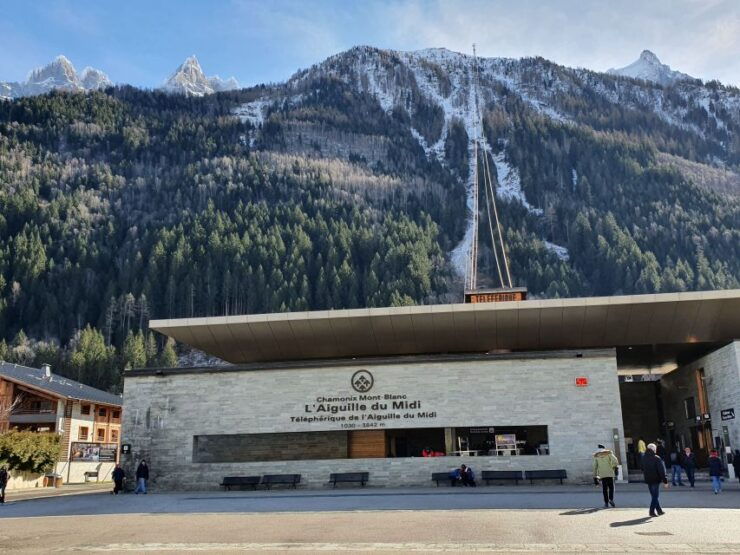 From Geneva: Private Day Tour to Chamonix and Mont-Blanc - Live Tour Guide and Pickup Details
