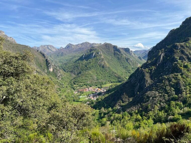 From Gijón or Oviedo: Somiedo Natural Park Day Trip - La Farrapona Saddle: A Scenic Hiking Adventure