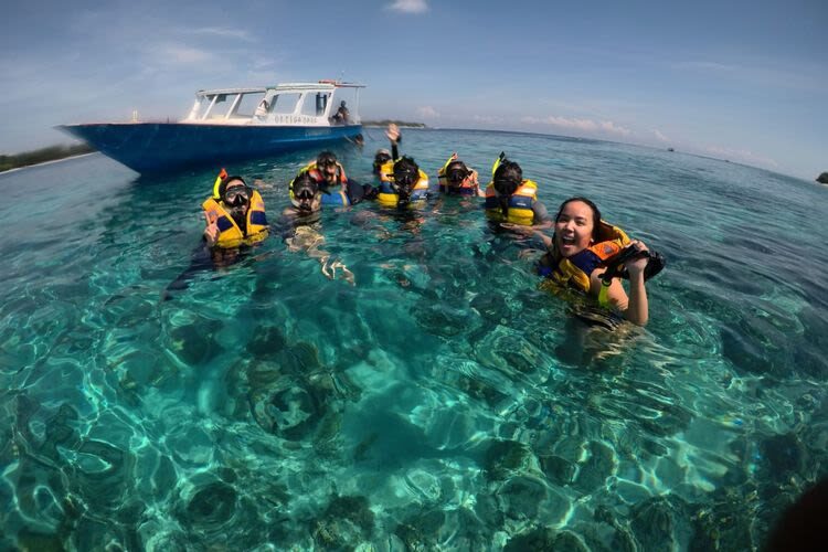 From Gili Terawangan: Island Hopping Snorkeling Trip - Gear, photos, and what to bring