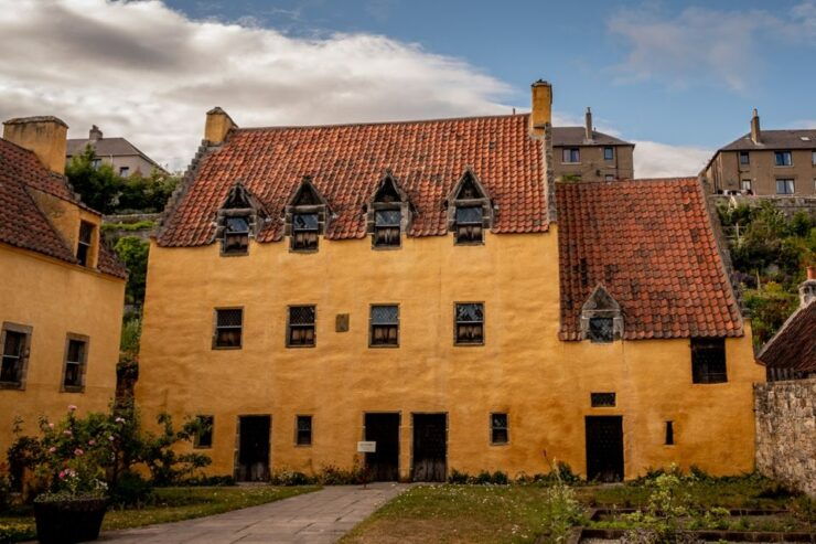 From Glasgow: Guided Outlander Adventure Tour With Tickets - Reservations and Meeting Point Information