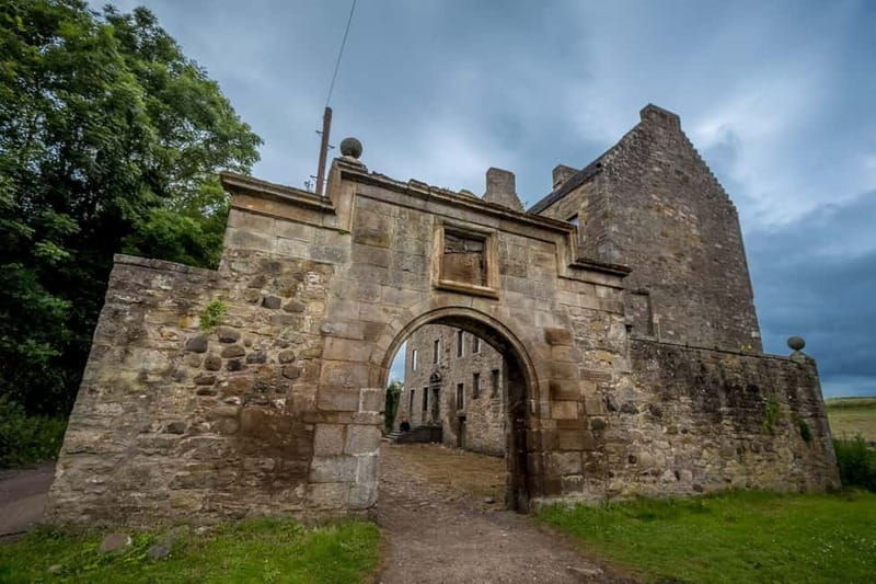 From Glasgow: Outlander Castles and The Scottish Countryside - Discovering the Outlander Filming Locations