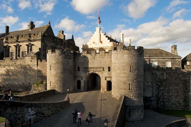 From Greenock: Stirling Castle, Culross and Glasgow Private Tour - Refund Policy