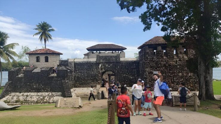 From Guatemala, the San Felipe Castle in One Day. - Booking Details