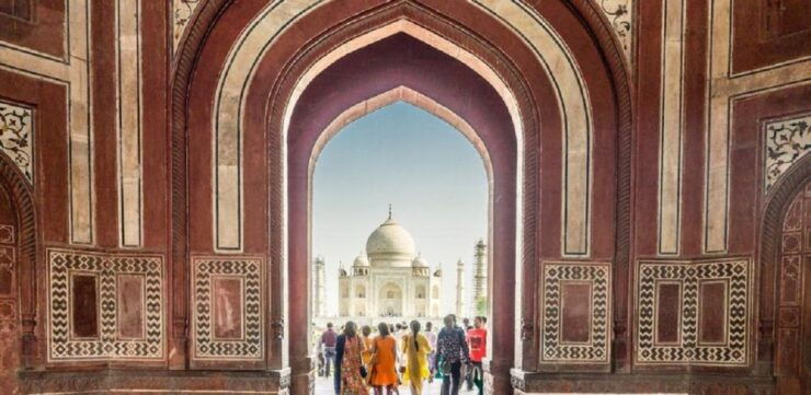 From Gurugram: Agra Private Day Tour by Car - Tour Guide and Accessibility