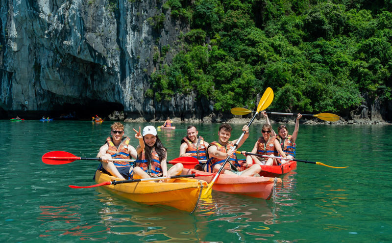 From Ha Noi: 3-Day Tour to Ninh Binh and Ha Long Bay with Overnight on Cruise - Ha Long Bay: the overnight cruise is the payoff