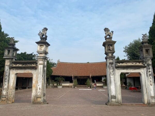 From Ha Noi: Duong Lam Ancient Village 1 Day - Nearby Attractions
