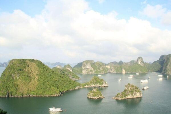 From Ha Noi: Explore Ha Long Bay & 6-Hour Cruise on Day Trip - Tips for a Great Experience