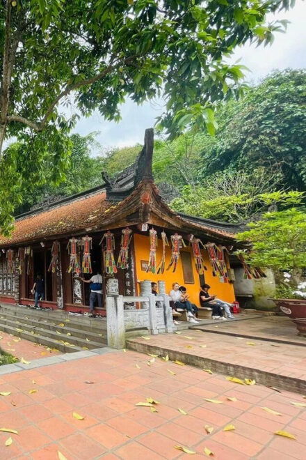 From Ha Noi: Explore Perfume Pagoda & Visit A Big Cave - Cultural Significance