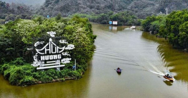 From Ha Noi: Explore Perfume Pagoda & Visit A Big Cave - Travel Tips and Recommendations