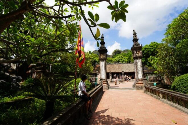 From Ha Noi: Hoa Lu-Trang An-Mua Cave Limousine Bus/buffet - Important Information