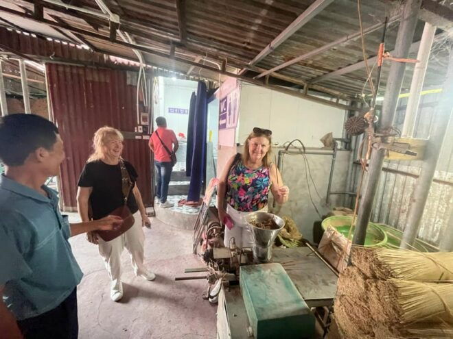 From Ha Noi: Incense Village/Hat/Ha Thai Paint Village/Guide - Ha Thai Village