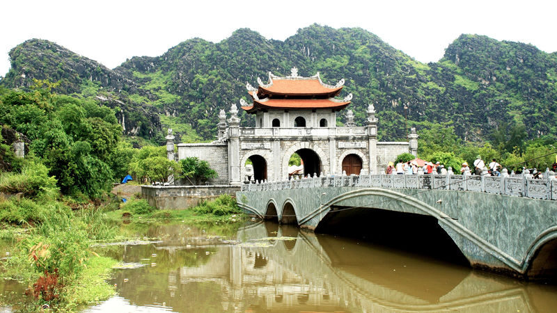 From Ha Noi: Ninh Binh, Hoa Lu & Trang An Unesco Site Day Tour - Why this day trip makes sense from Hanoi