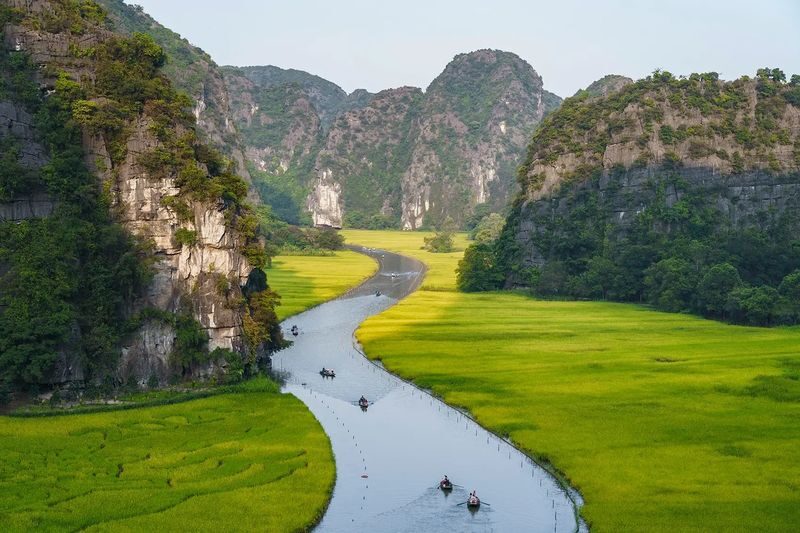 From Ha Noi: Ninh Binh & Sapa Trekking 4-Day Tour with Sleeper Bus - Sapa accommodation and the noise question