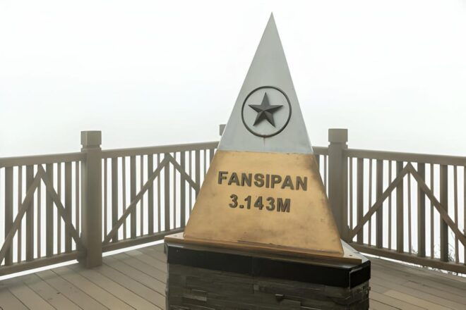 From Ha Noi: SAPA - FANSIPAN - CAT CAT VILLAGE 2 Day 1 Night - Day 1 Activities