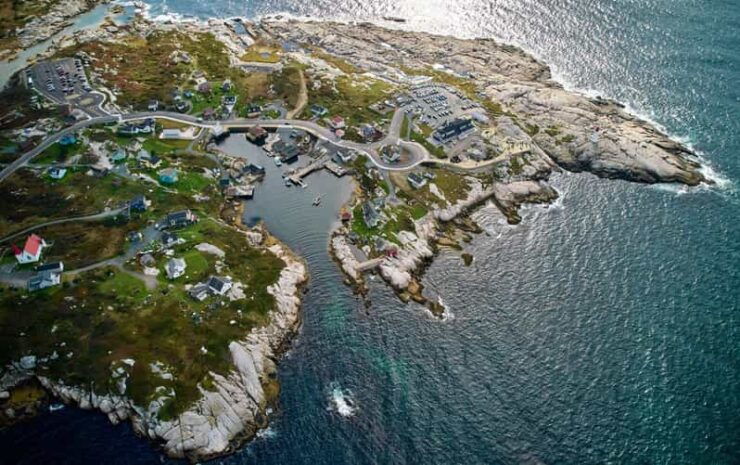 From Halifax: Peggys Cove Bus Tour - Itinerary and Experience