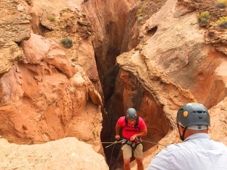 From Hanksville: West Moab Hidden Wonders Canyoneering Tour - Experience Highlights