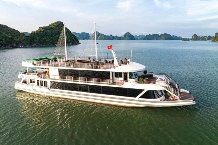 From Hanoi: 1-Day Luxury HaLong Bay Cruise 5-star &Limousine - Activity Highlights