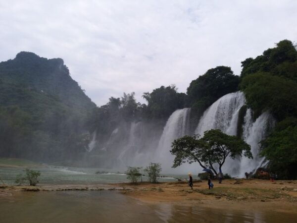 From Hanoi: 2-Day Ban Gioc Waterfall Tour - Travel Tips
