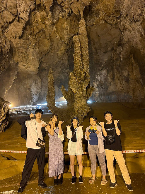 From Hanoi: 2-Day Cao Bang - Ban Gioc Waterfall Trekking Tour - Trekking through Bong Son and Tày village life