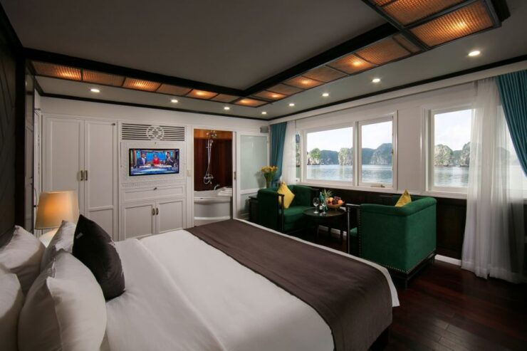 From Hanoi: 2-Day Ha Long Bay Luxury Cruise With Jacuzzi - Experience Highlights on Luxury Cruise
