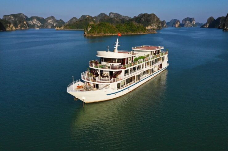 From Hanoi: 2-Day Halong Sapphire Cruise With Balcony Cabin - Optional Pickup Service in The Old Quarter Area