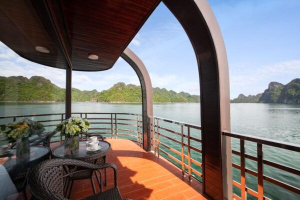 From Hanoi: 2-Day Luxury Cruise of Ha Long and Lan Ha Bay - Common Questions