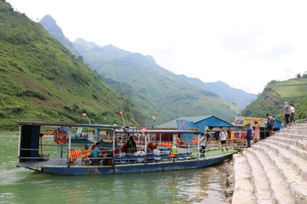 From Hanoi: 3-Day 3-Night Ha Giang Loop Motorbike Tour - Meeting Points