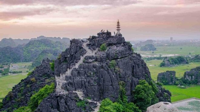 From Hanoi: 3-Day Ninh Binh and Ha Long Bay Cruise 5 Stars - Day 2: Ninh Binh - Halong Bay - Lan Ha Bay
