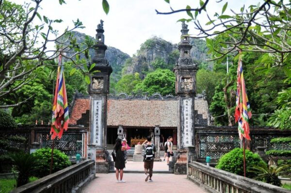 From Hanoi: 3-Day Trip to Ninh Binh With Ha Long Bay Cruise - Background