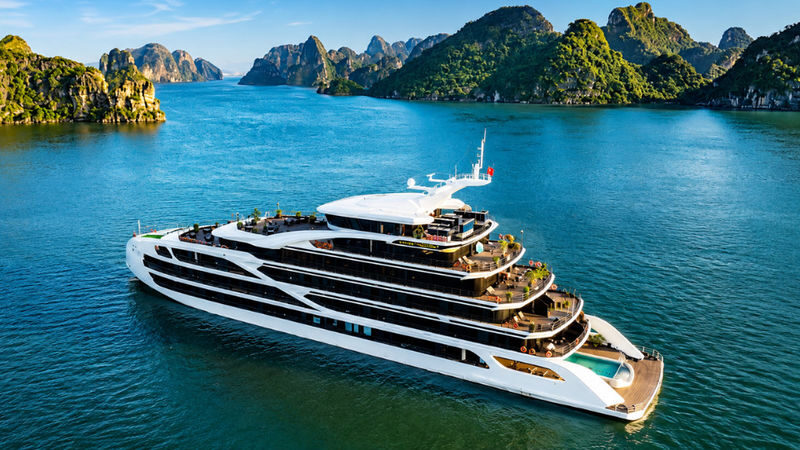 From Hanoi: 4-Day Lan Ha Bay Cruise & Ninh Binh UNESCO Heritage Tour - Tam Coc, hotel time and local evenings