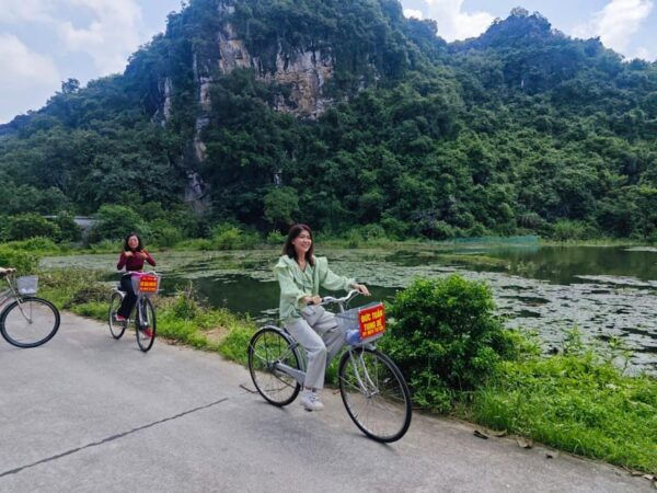 From Hanoi: Bai Dinh, Trang An, and Mua Cave Day Trip - Preparation Tips