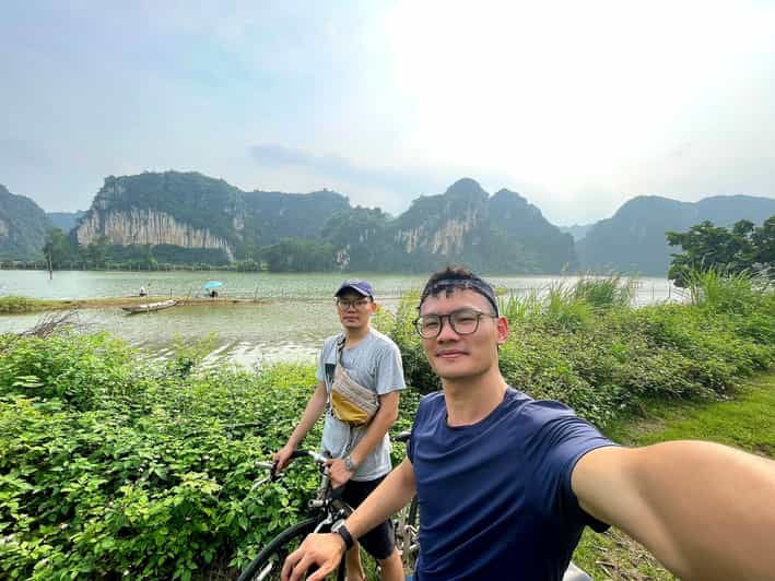 From Hanoi: Cuu, Quang Phu Cau, & Quan Son Lake Cycling Tour - Quang Phu Cau Incense Village