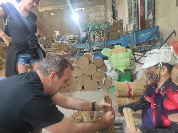From Hanoi: Day Trip to 3 Traditional Handicraft Villages - Important Information