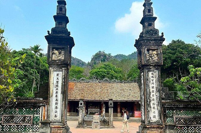 From Hanoi: Day Trip to Trang An Scenic Landscape & Hoa Lu - FAQ