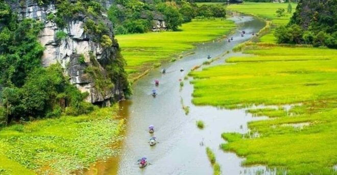 From Hanoi: Discover Hoa Lu, Tam Coc, and Mua Cave Day Trip - Recommended Packing List