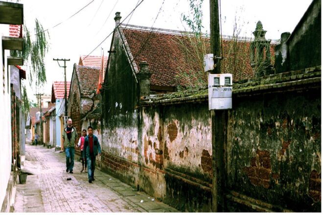 From Hanoi: Duong Lam Ancient Village Day Tour With Lunch - Important Information
