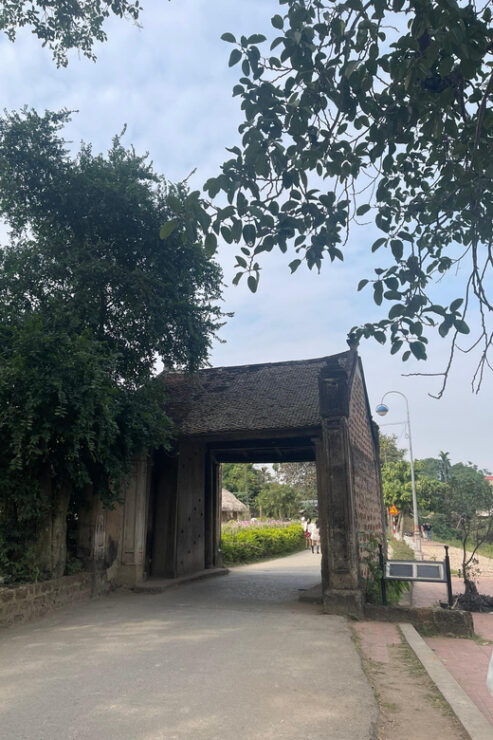 From Hanoi: Duong Lam Ancient Village Private Tour - Location and Historical Significance