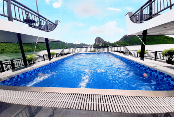 From Hanoi: Explore Ha Long Bay 2 Days With A Luxury Cruise - Admire the Scenic Beauty