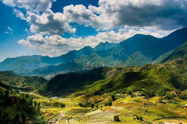 From Hanoi: Explore Sapa - Land Of Terraced Fields For 2 Day - Live Tour Guide Options