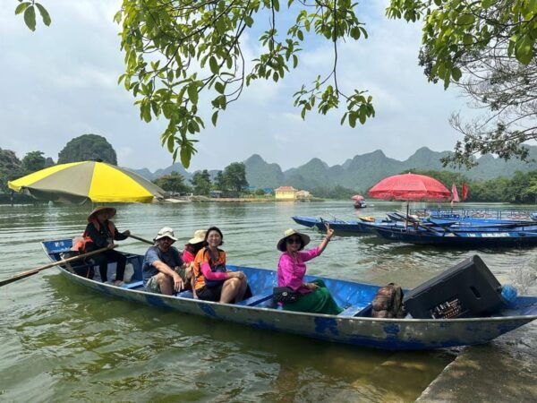 From Hanoi: Full-Day Perfume Pagoda Group Tour With Lunch - Best Times to Visit