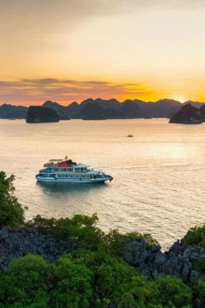 From Hanoi: Ha Long Bay 1 Day Cruise 4 Stars by Limousine - Booking Information
