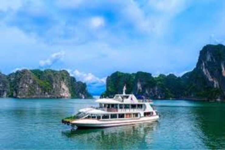 From Hanoi: Ha Long Bay Day Trip With Kayaking Group/Privare - Itinerary Highlights