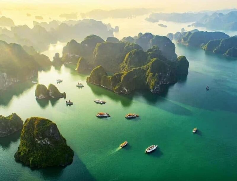 From Hanoi: Ha Long Bay Luxury Day Cruise with Food & Kayak - What Makes This Tour Stand Out