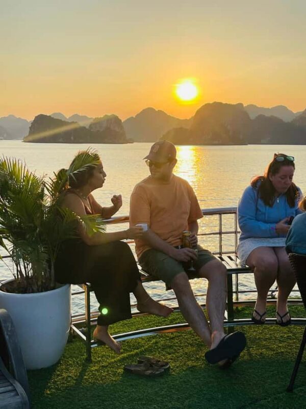 From Hanoi: Ha Long Bay Luxury Day Cruise with Food & Kayak - Real Insights from Reviewers