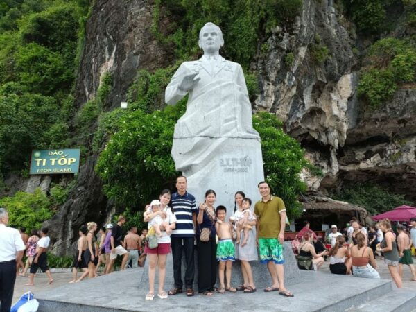 From Hanoi: Halong Bay Cruise to Sung Sot and Titop Island - Common Questions